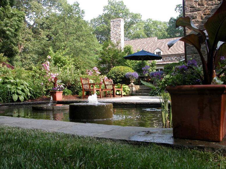 Garden foutain at the Preview Party